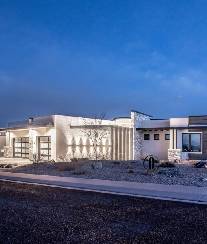 2022_12_12-340-Redlands-Mesa-Dr-07311